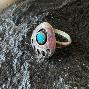 Native American Navajo Vintage Turquoise Bear Paw Ring